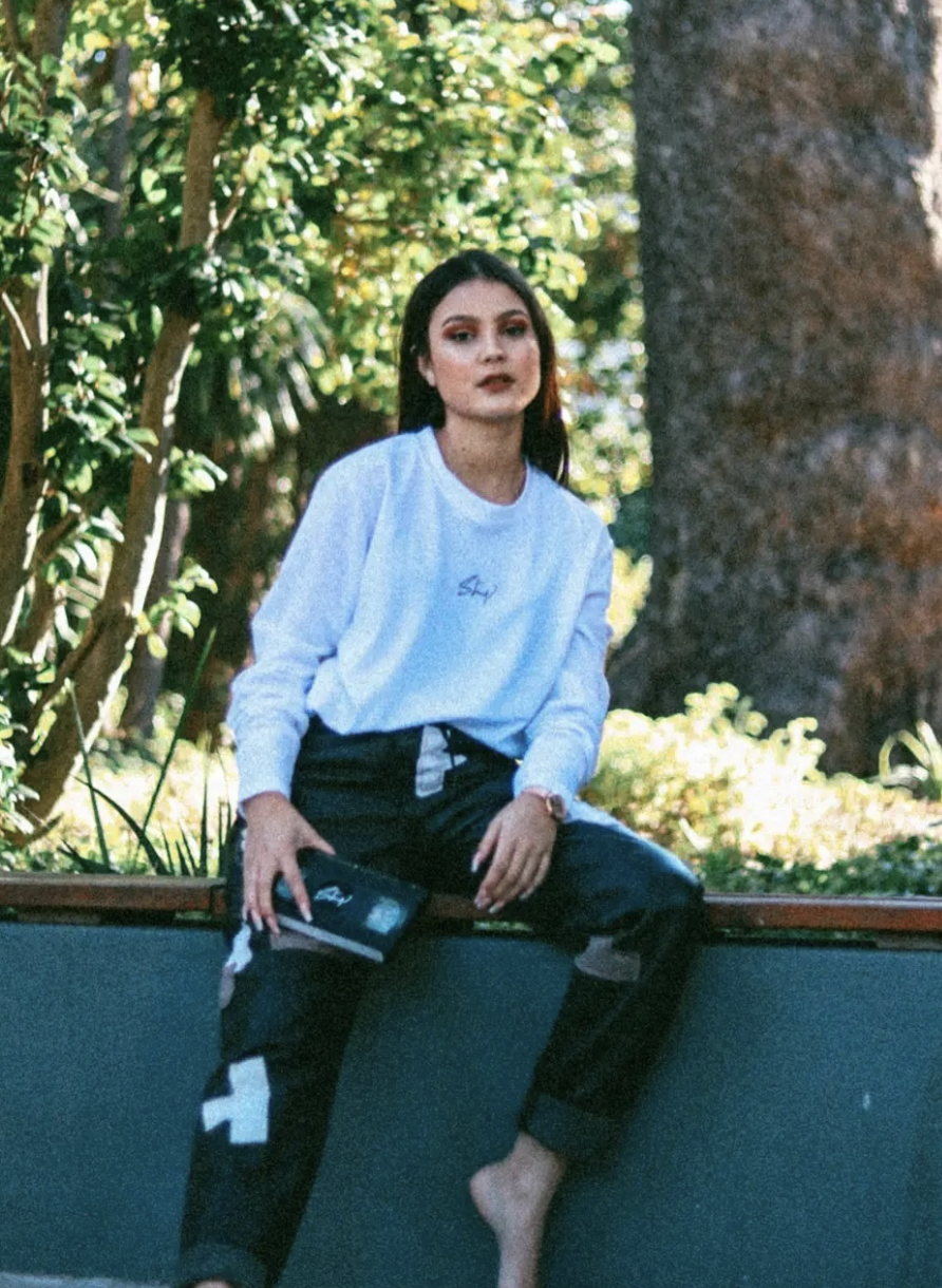 White Crewneck — Womens